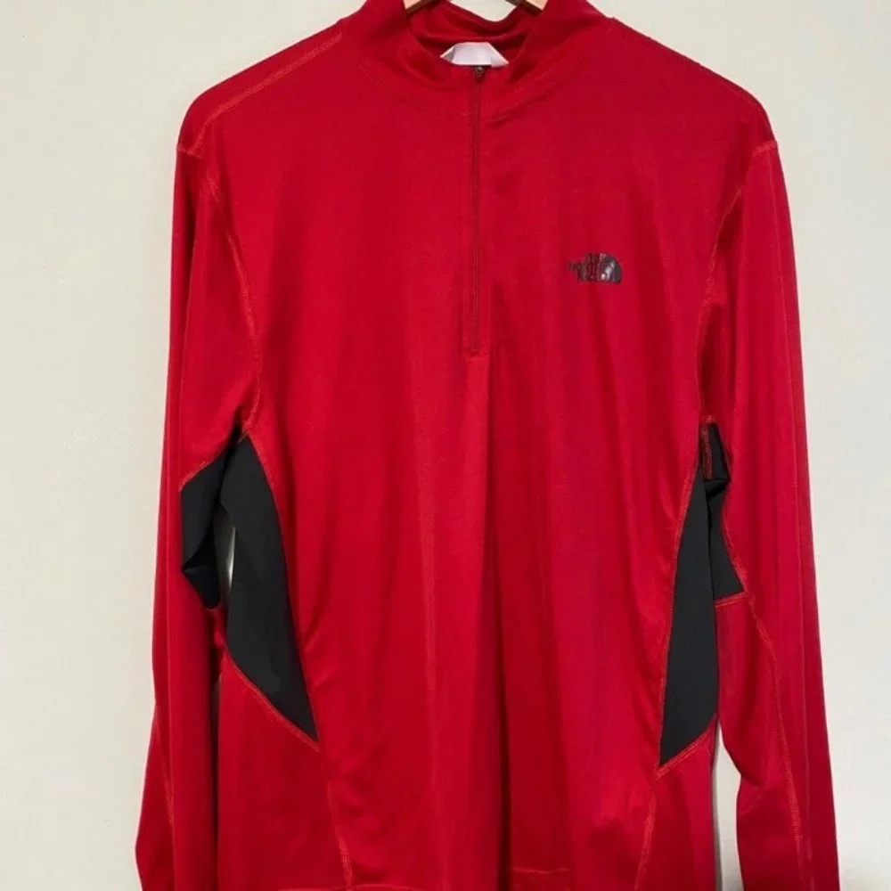 Men's The North Face Red Vaporwick Pullover Large